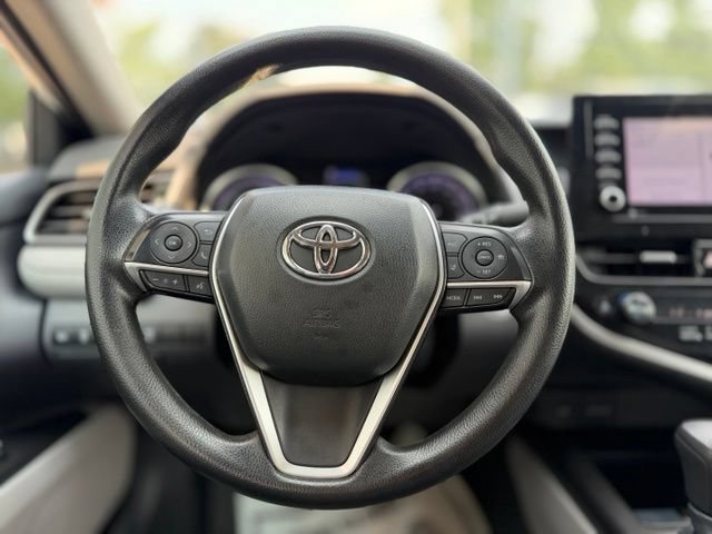 Used 2021 Toyota Camry LE FWD image 19