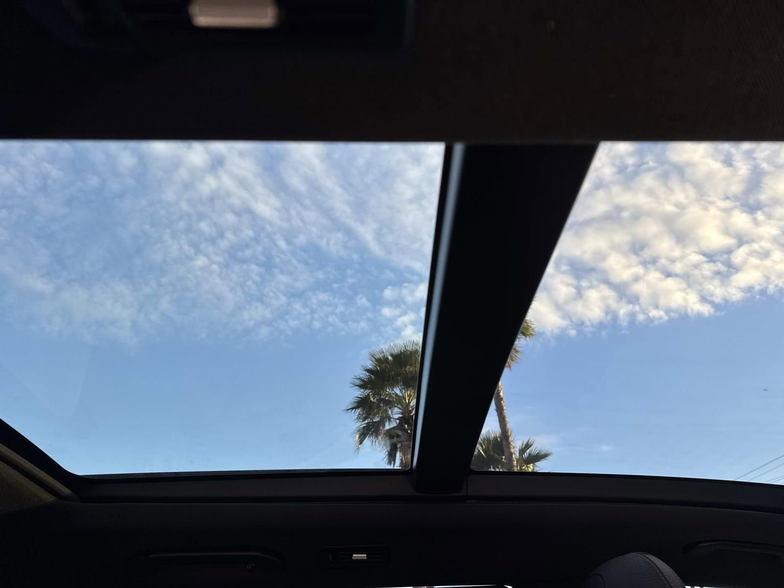 Used 2025 Mercedes-Benz GLS 450 4MATIC image 11