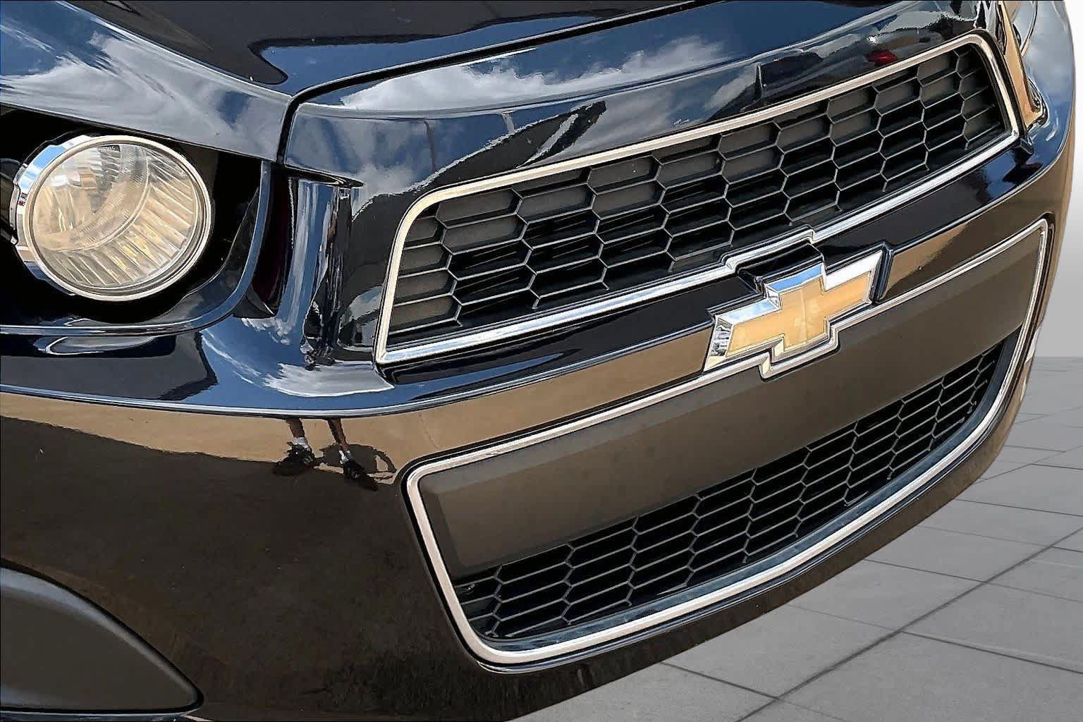 Used 2013 Chevrolet Sonic LT FWD image 28