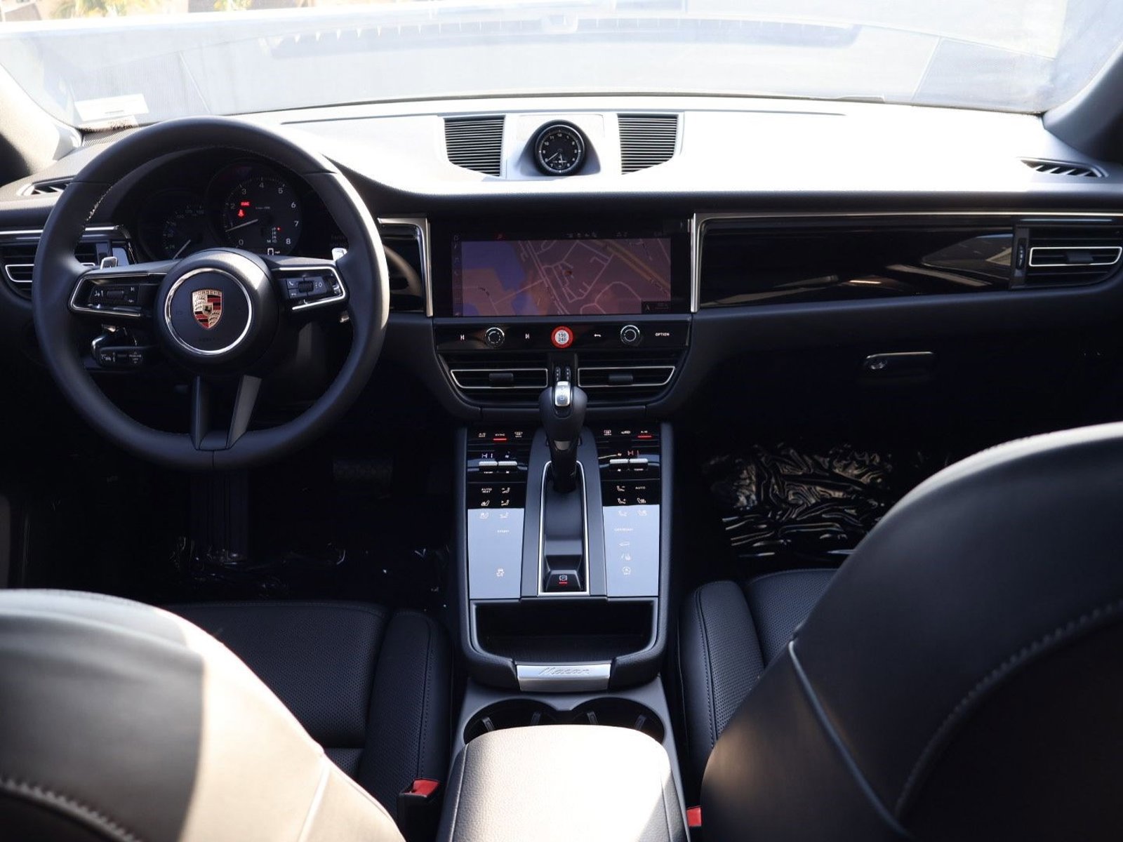 New 2026 Porsche Macan AWD/4WD image 19