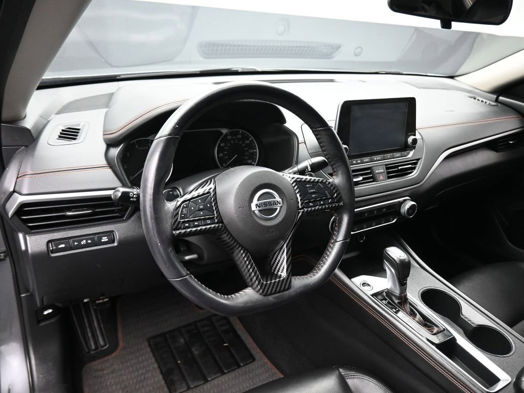 Used 2020 Nissan Altima 2.5 SR image 13