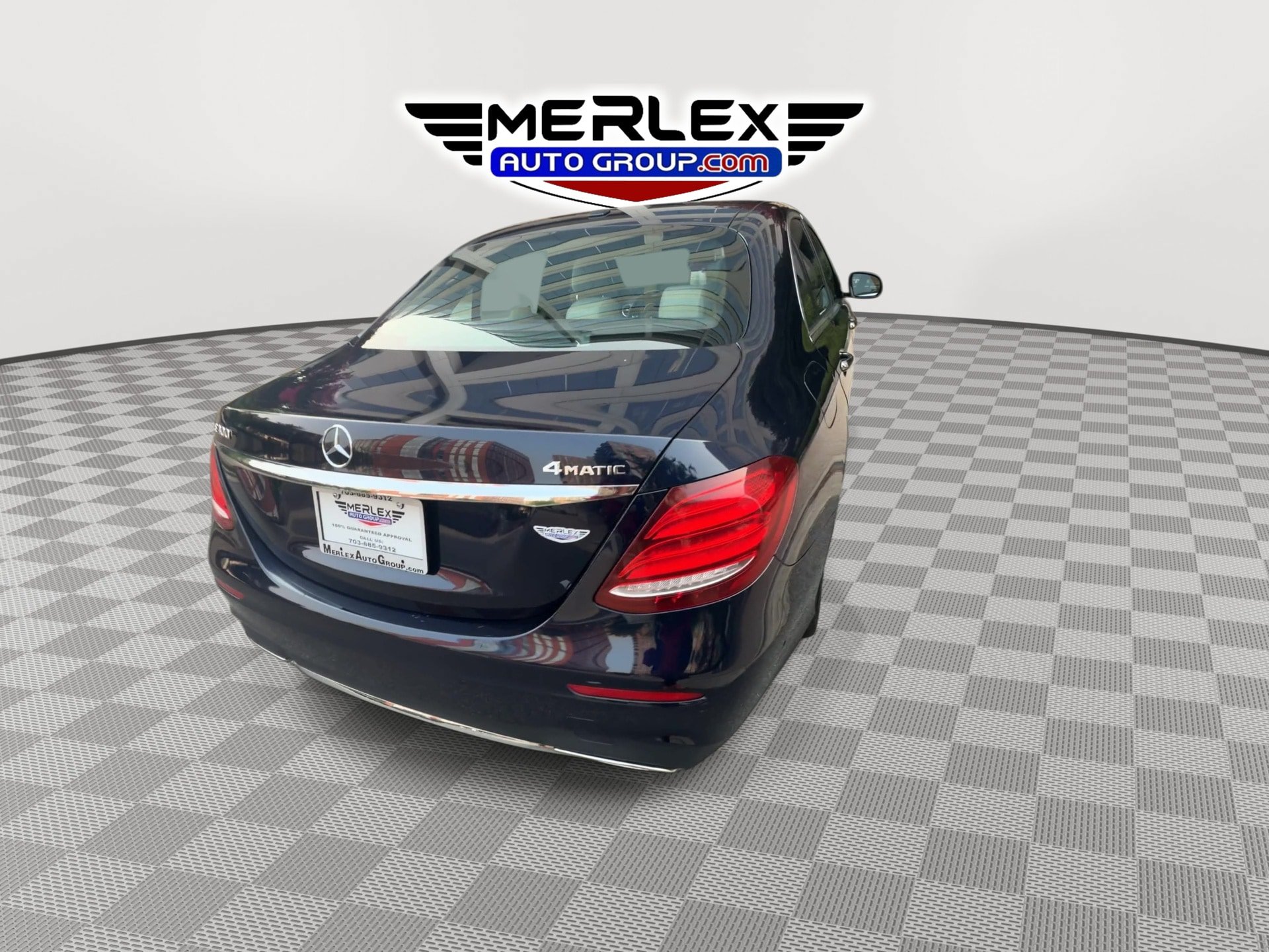 Used 2017 Mercedes-Benz E 300 4MATIC image 7