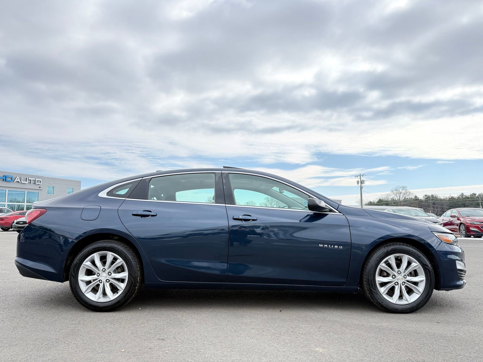 Used 2021 Chevrolet Malibu LT image 6