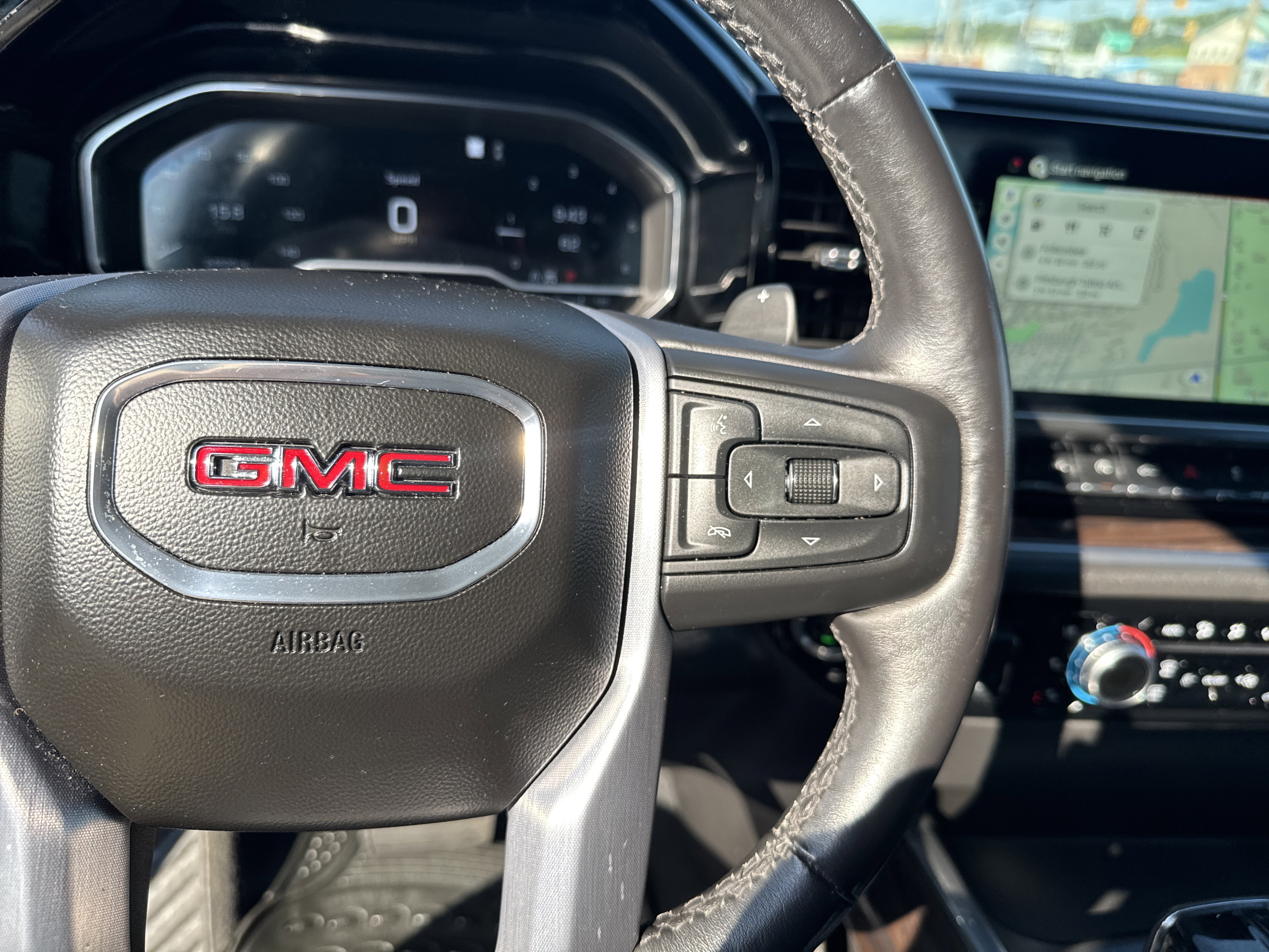 Used 2022 GMC Sierra 1500 SLT w/ SLT Premium Package image 19