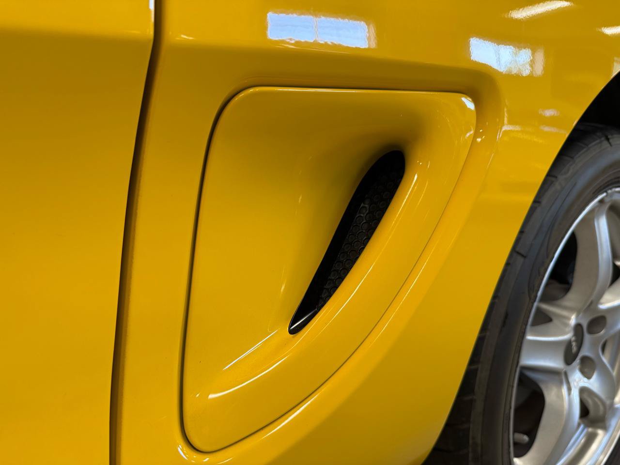 Used 1998 Ford Mustang Cobra RWD image 19