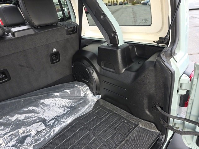 Used 2023 Jeep Wrangler Unlimited Sahara w/ Cold Weather Group image 48