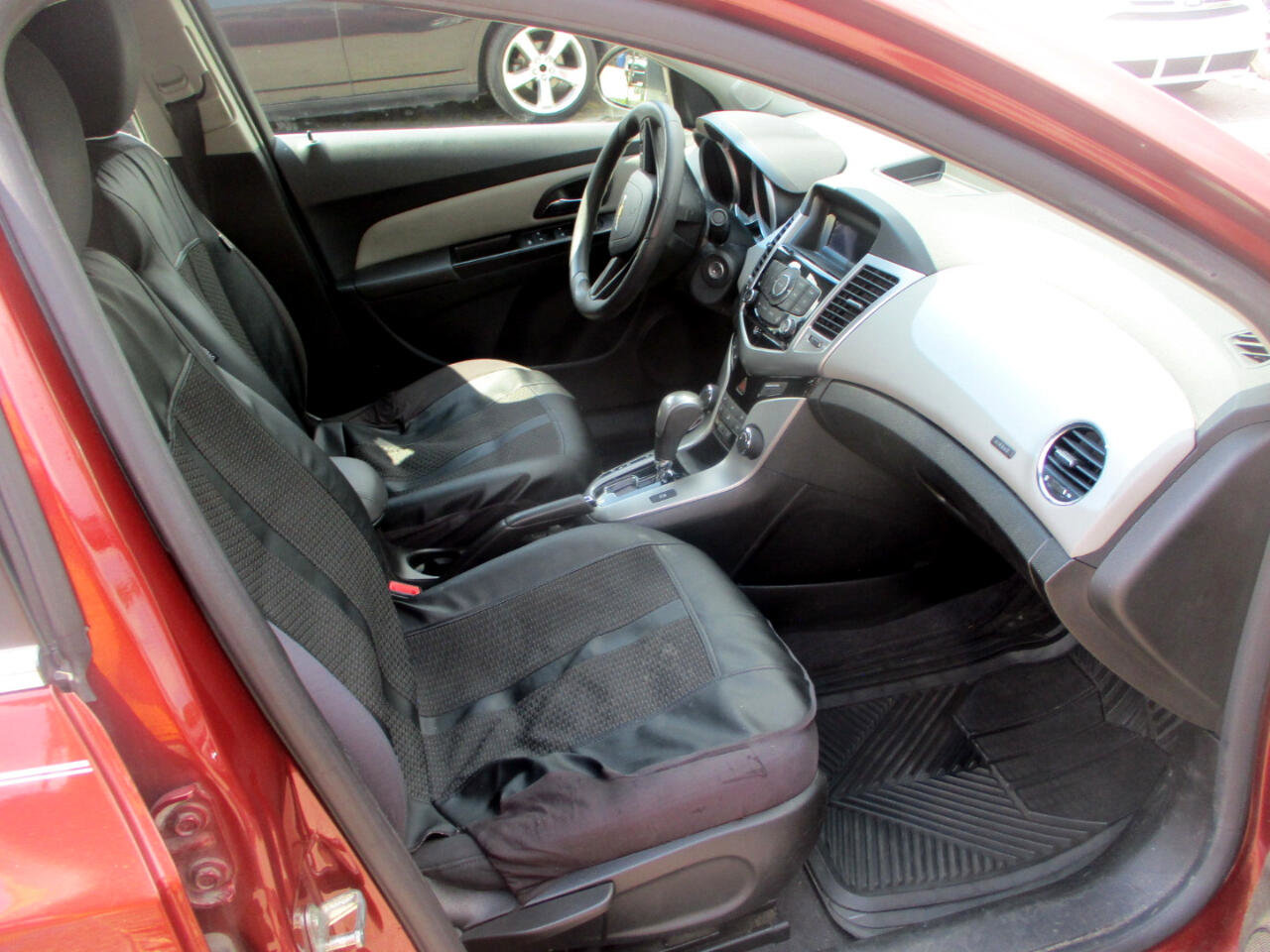 Used 2012 Chevrolet Cruze LS w/ Connectivity Package FWD image 6
