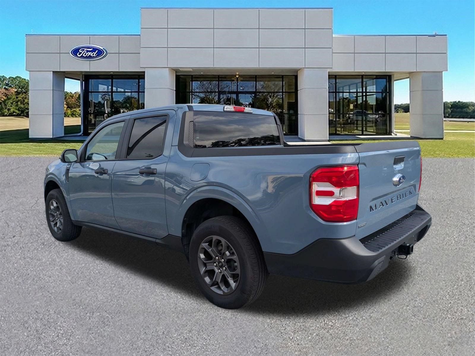 Certified 2024 Ford Maverick XLT w/ XLT Luxury Package FWD image 3