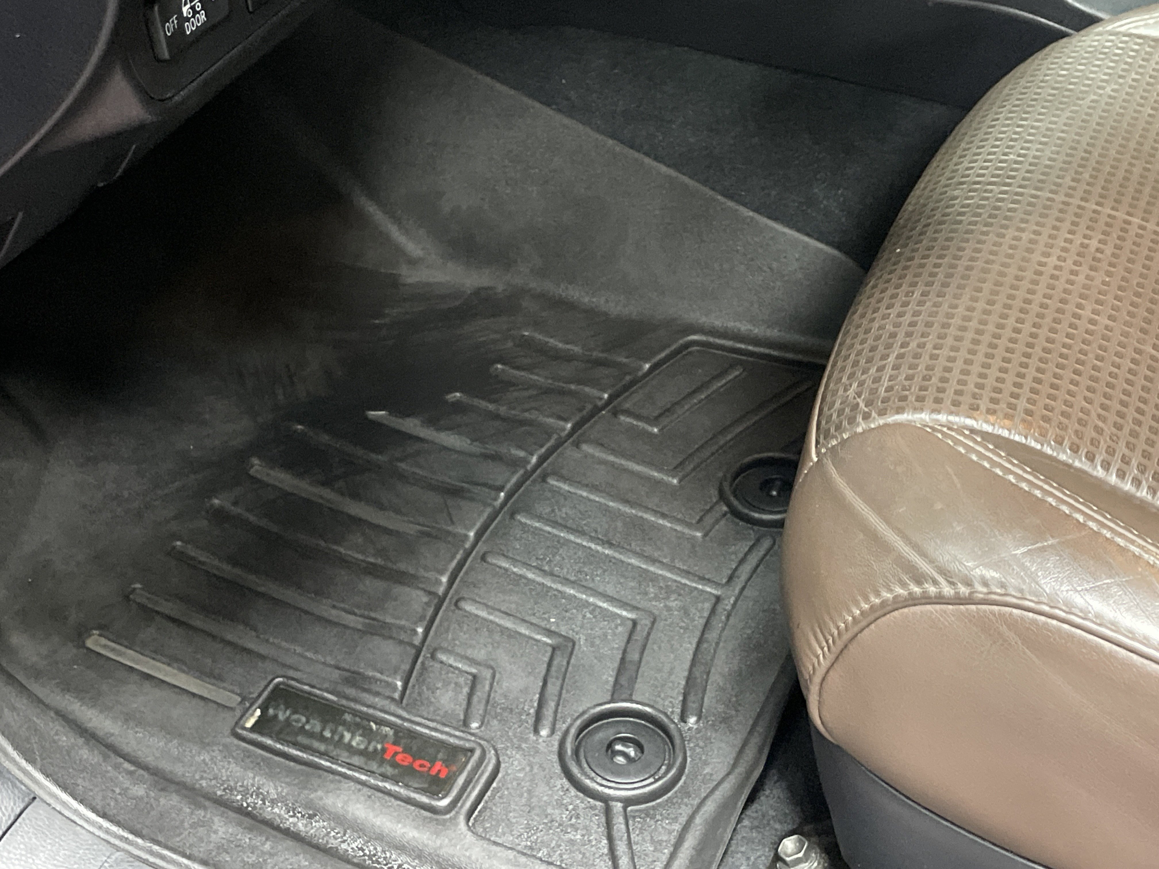 Used 2017 Toyota Tacoma Limited image 17