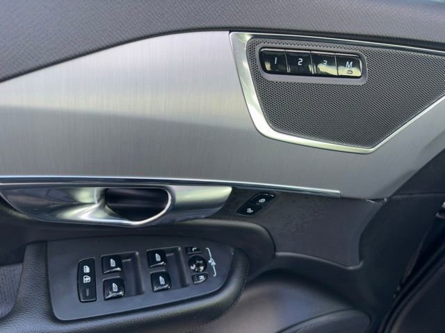 Used 2021 Volvo XC90 T5 Momentum w/ Protection Package image 12