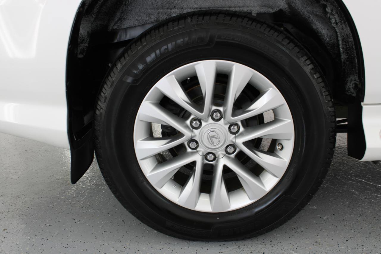 Used 2017 Lexus GX 460 Premium image 83