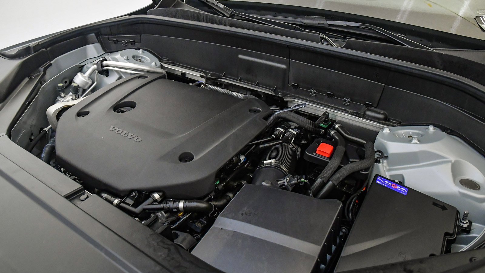 Certified 2025 Volvo XC90 B6 Core w/ Protection Package Premier image 33