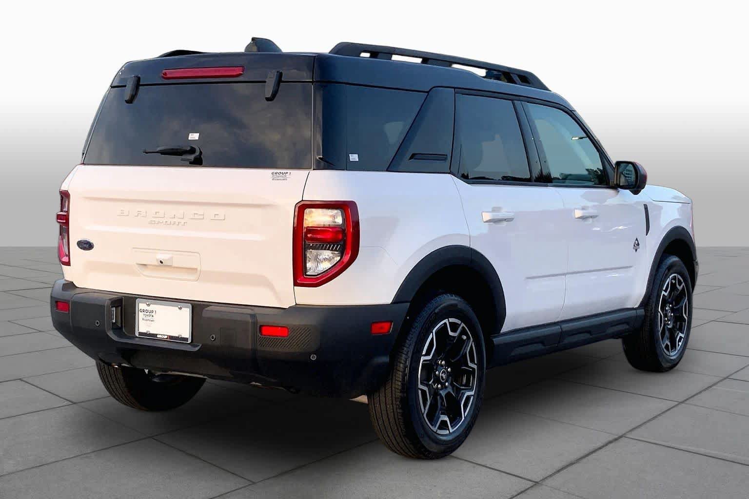 Used 2025 Ford Bronco Sport Outer Banks w/ Outer Banks Tech Package+ AWD/4WD image 12