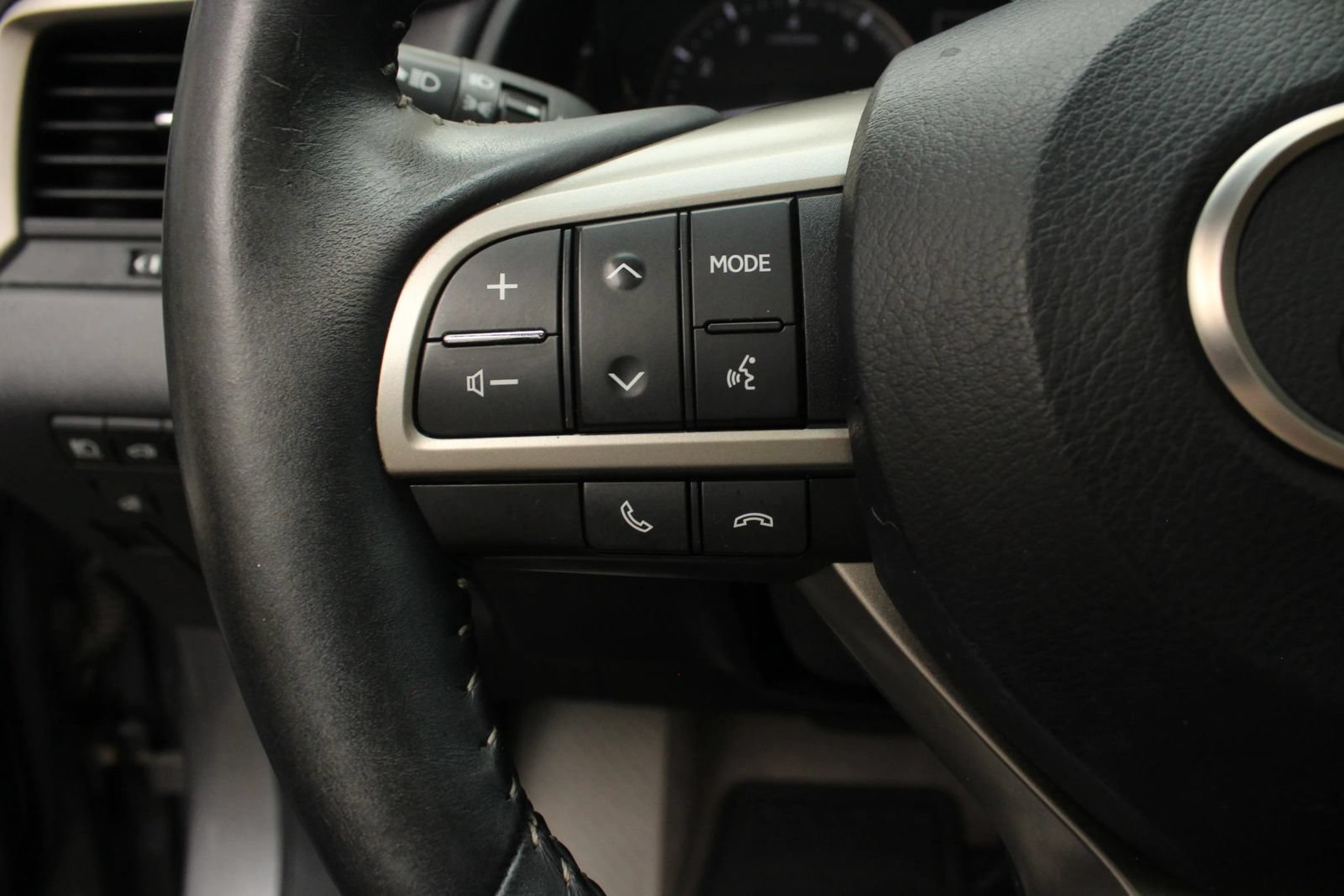 Used 2017 Lexus RX 350 AWD w/ Premium Package image 32