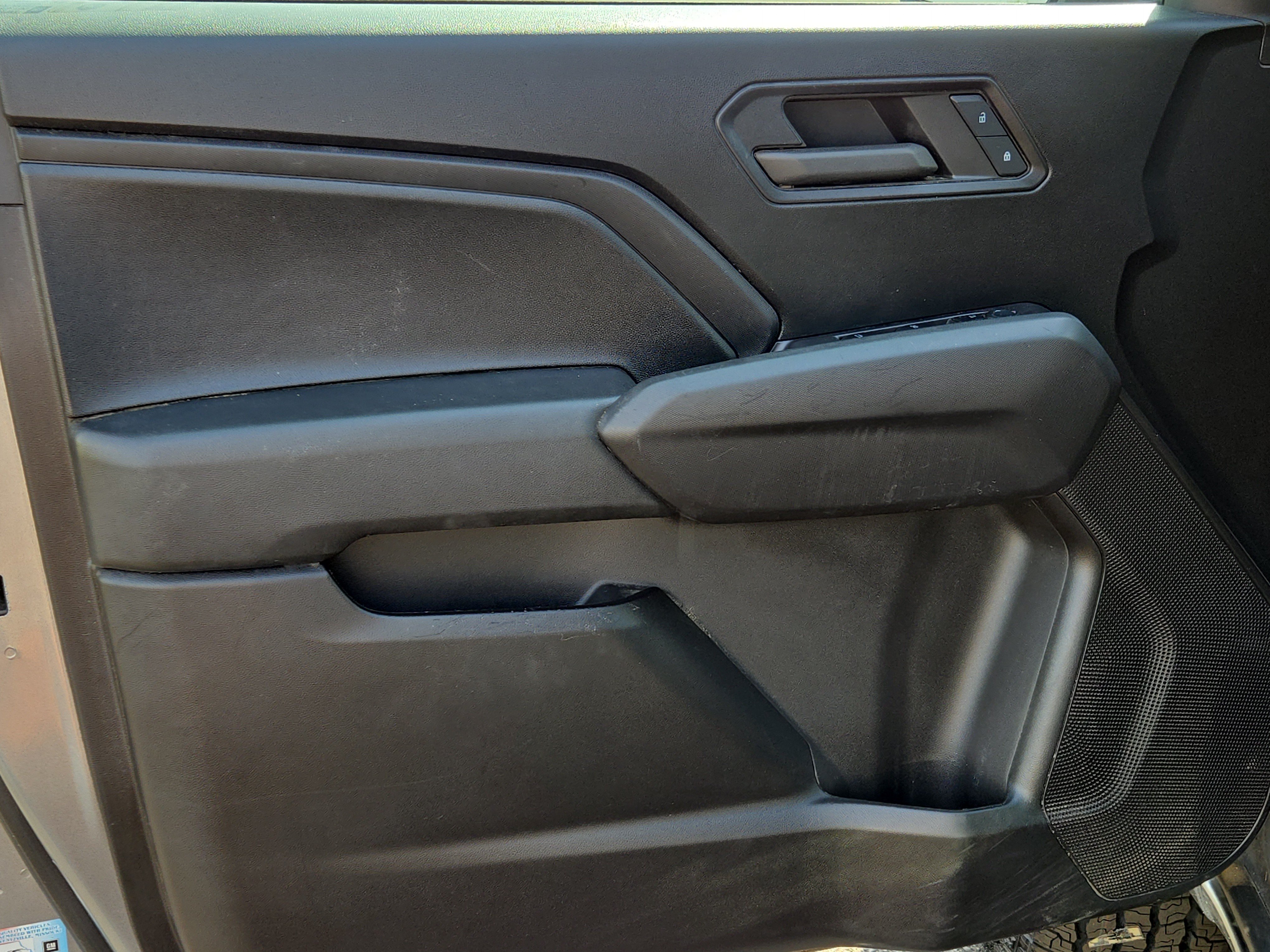 Used 2024 Chevrolet Colorado Trail Boss w/ Advanced Trailering Package AWD/4WD image 15