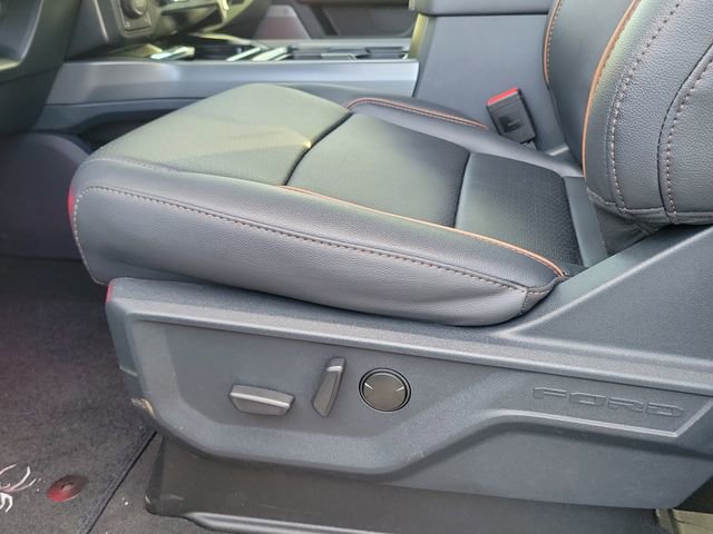 New 2026 Ford F250 Lariat w/ Black Appearance Package image 20