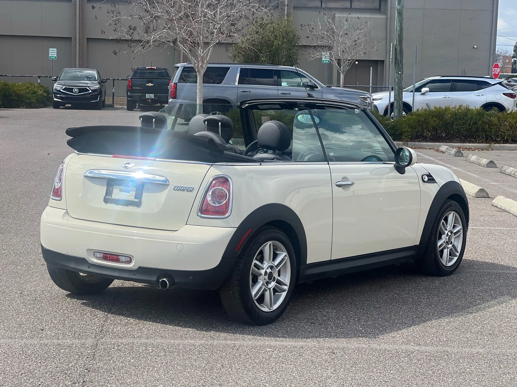Used 2015 MINI Cooper Convertible image 7