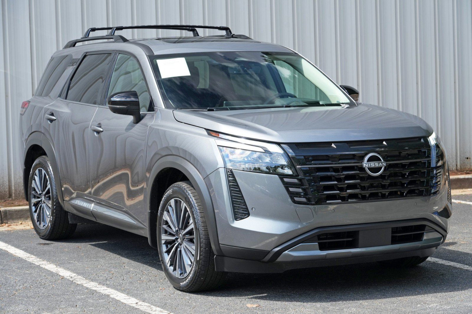 Used 2026 Nissan Pathfinder Platinum FWD image 58