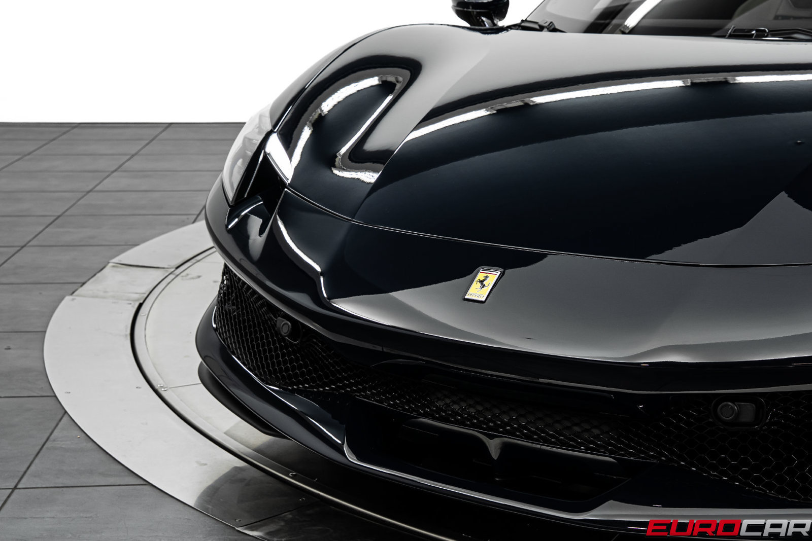 Used 2023 Ferrari 296 GTB RWD image 12