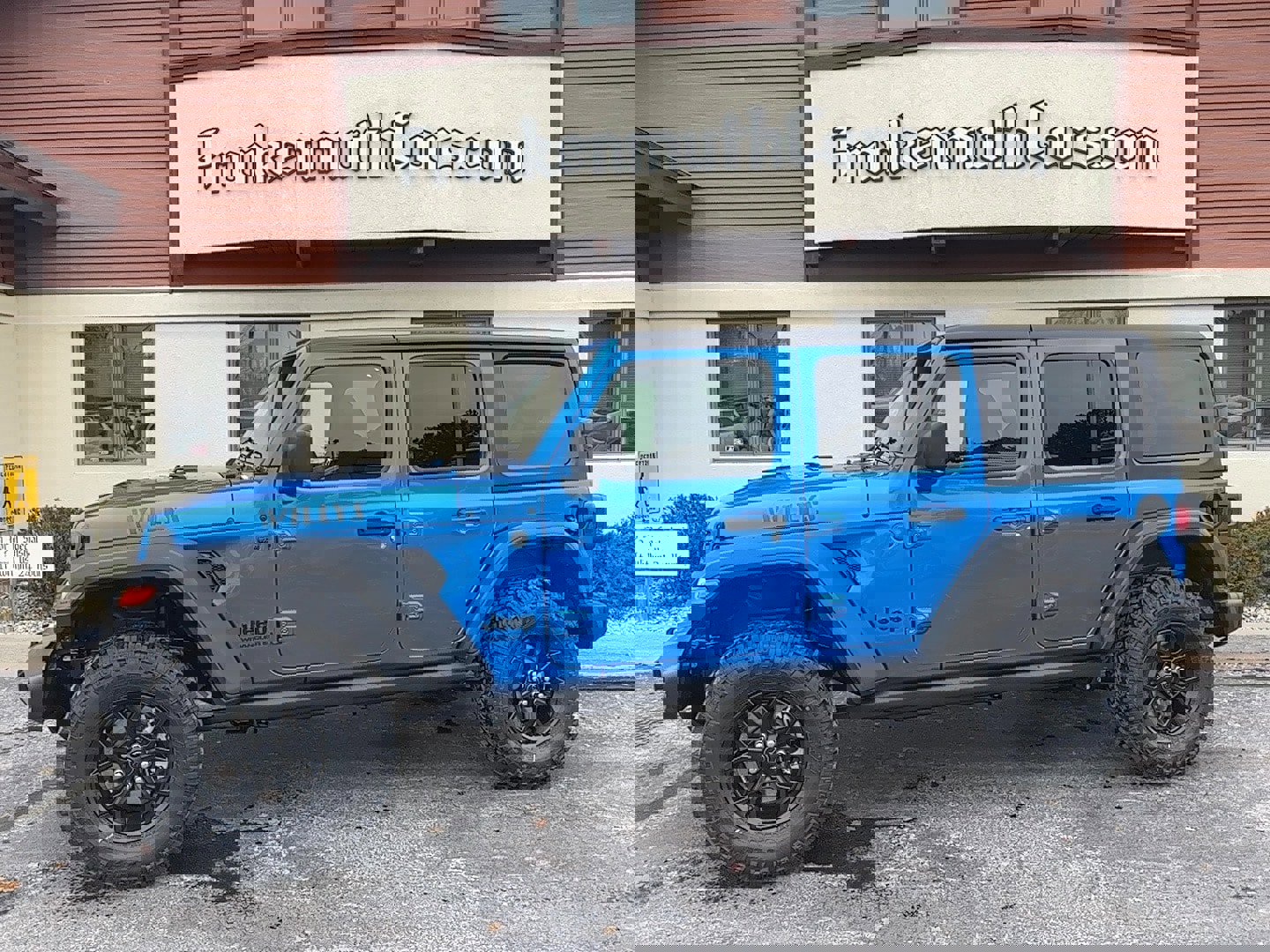 New 2026 Jeep Wrangler Unlimited Sport