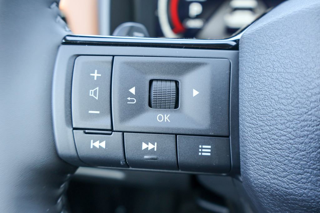 New 2026 Nissan Rogue Platinum image 11