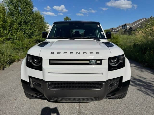 Certified 2024 Land Rover Defender 130 X-Dynamic SE AWD/4WD image 3