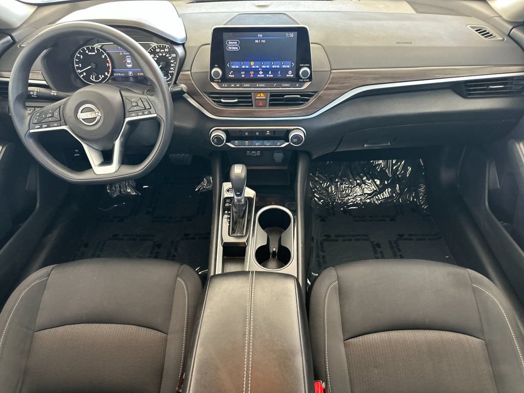 Used 2024 Nissan Altima 2.5 SV FWD image 12