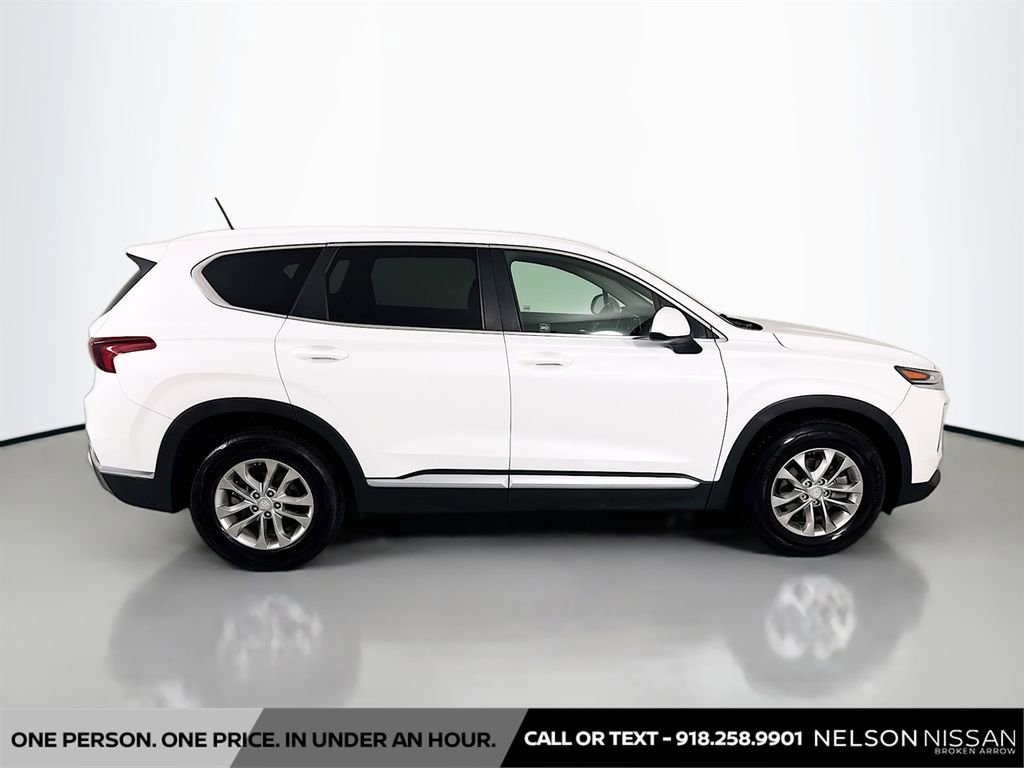 Used 2019 Hyundai Santa Fe SE FWD image 4