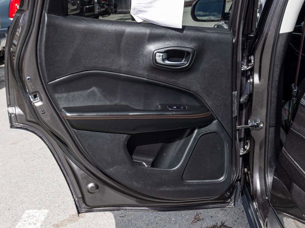 Used 2020 Jeep Compass Limited image 14