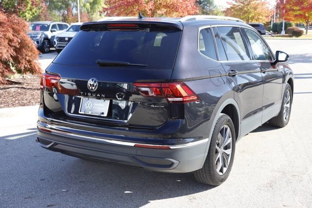 Used 2022 Volkswagen Tiguan SE image 3