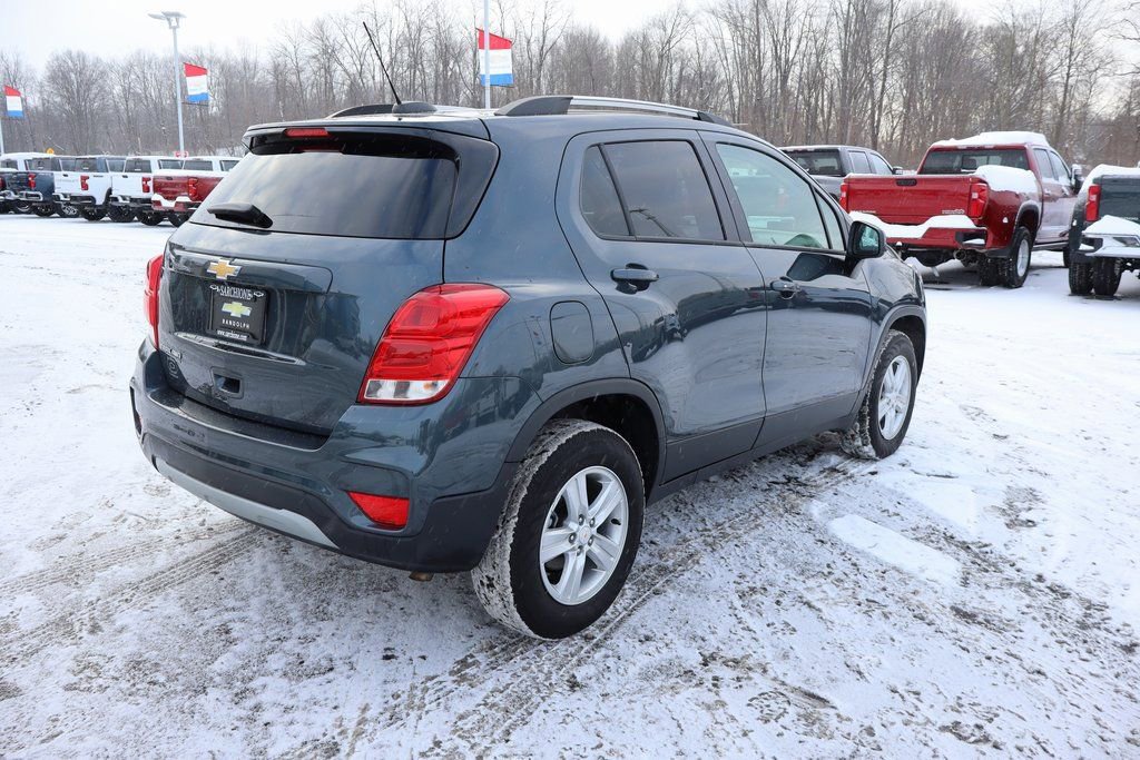 Used 2022 Chevrolet Trax LT w/ LT Convenience Package image 30
