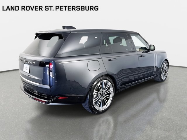 New 2026 Land Rover Range Rover Long Wheelbase SE image 5