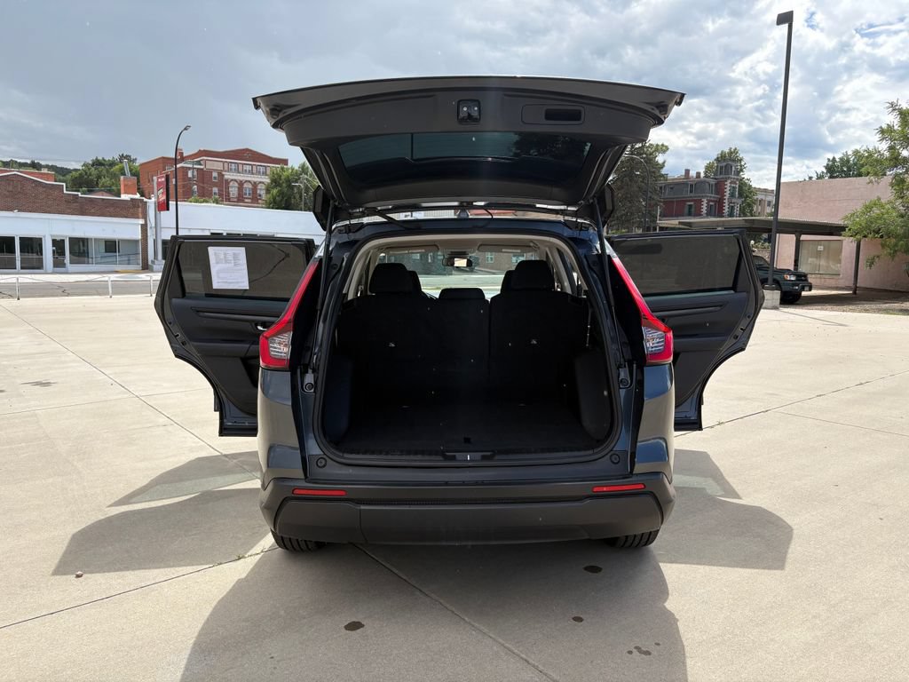 Used 2023 Honda CR-V LX image 11