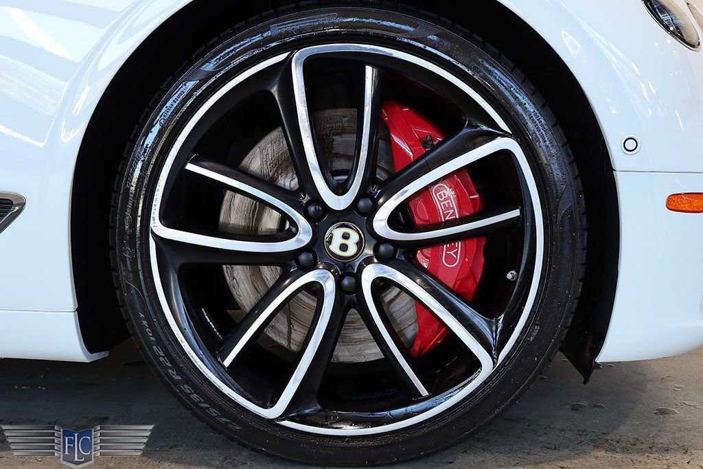 Used 2020 Bentley Continental GT V8 image 36