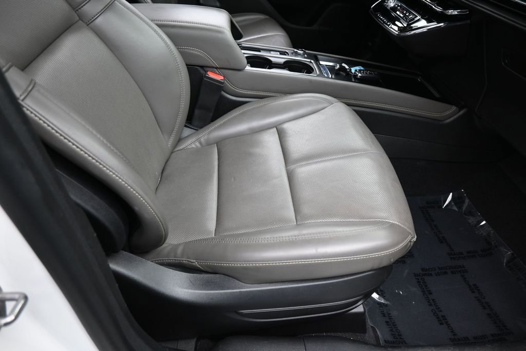 Used 2023 Lincoln Corsair Reserve AWD/4WD image 41