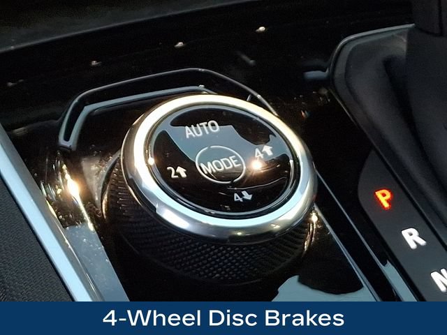 Used 2024 Chevrolet Colorado Trail Boss AWD/4WD image 17