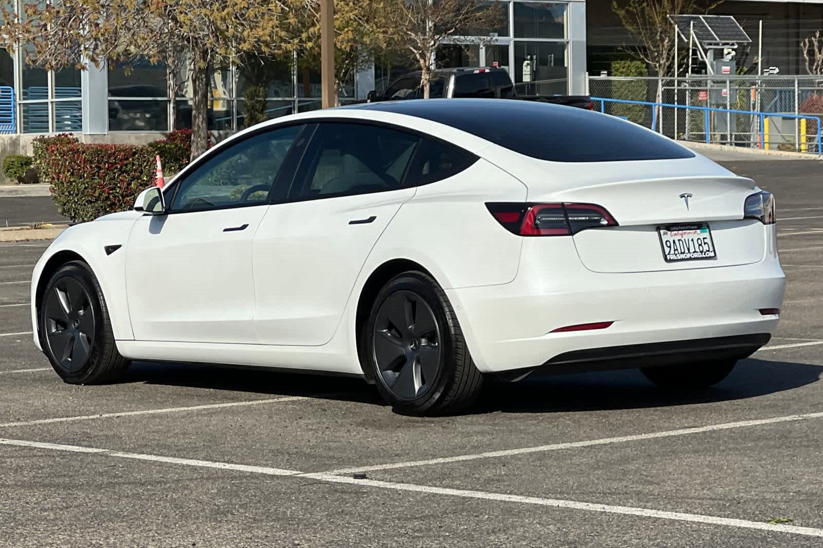 Used 2022 Tesla Model 3 image 6