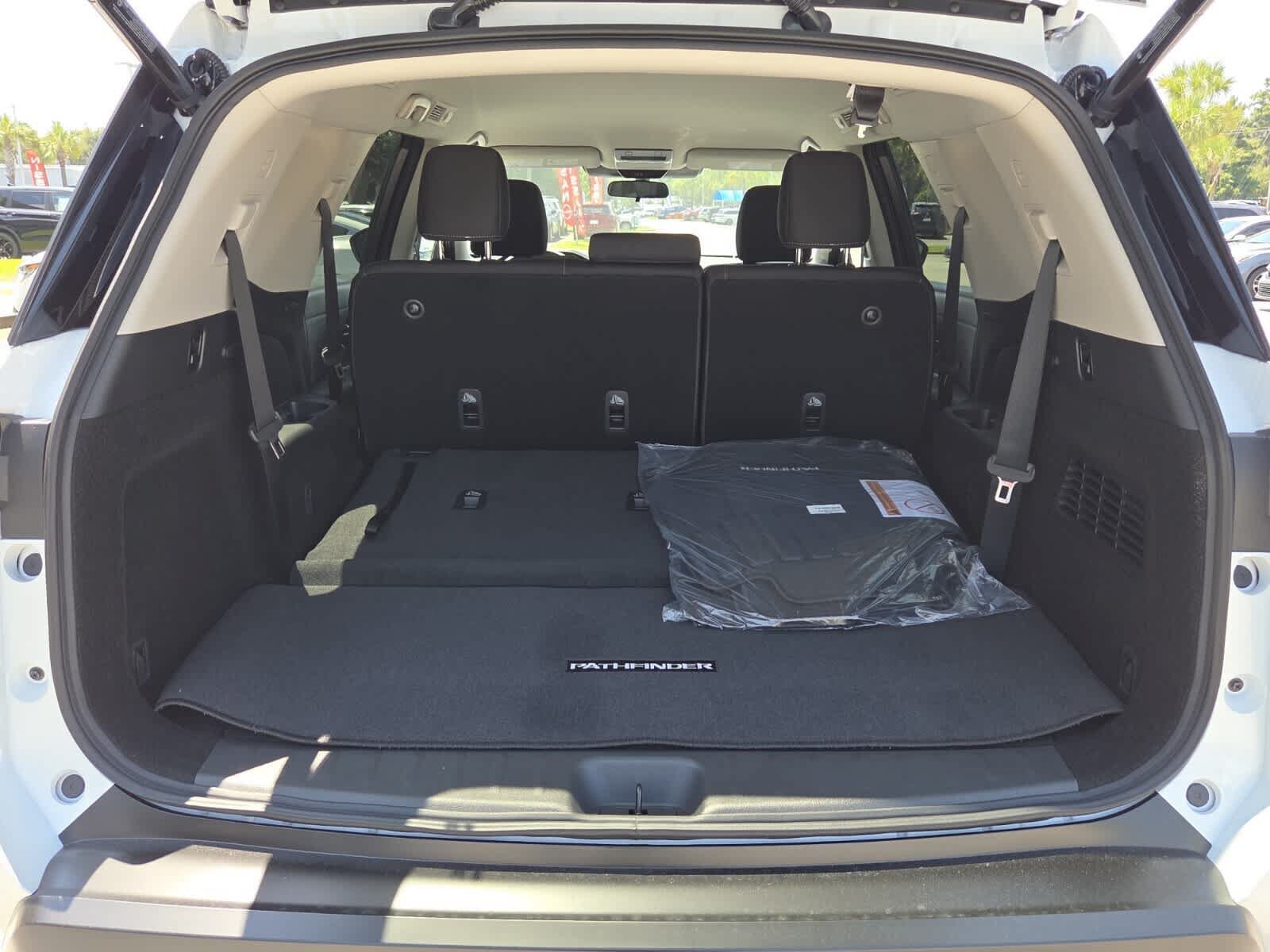 New 2026 Nissan Pathfinder SV FWD image 7