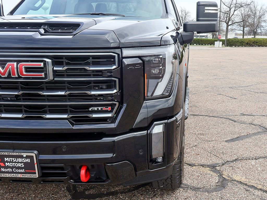 Used 2024 GMC Sierra 2500 AT4 w/ AT4 Preferred Package AWD/4WD image 17