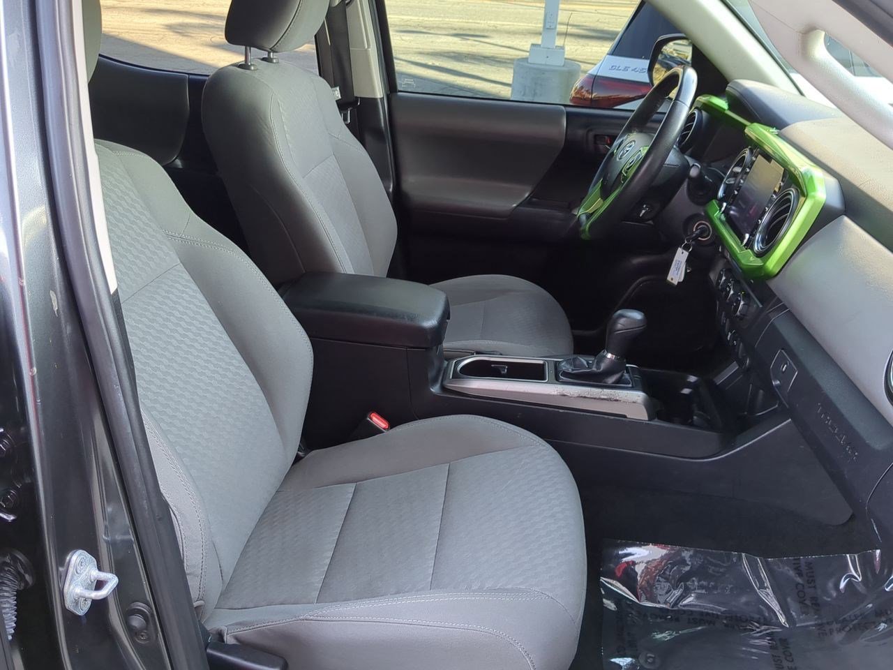 Certified 2021 Toyota Tacoma SR5 w/ Blackout Package (TMS) image 29