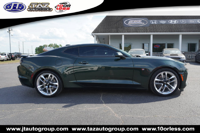 Used 2020 Chevrolet Camaro SS RWD image 10