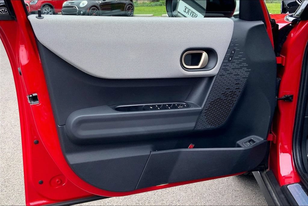 Certified 2025 MINI Cooper S FWD image 25