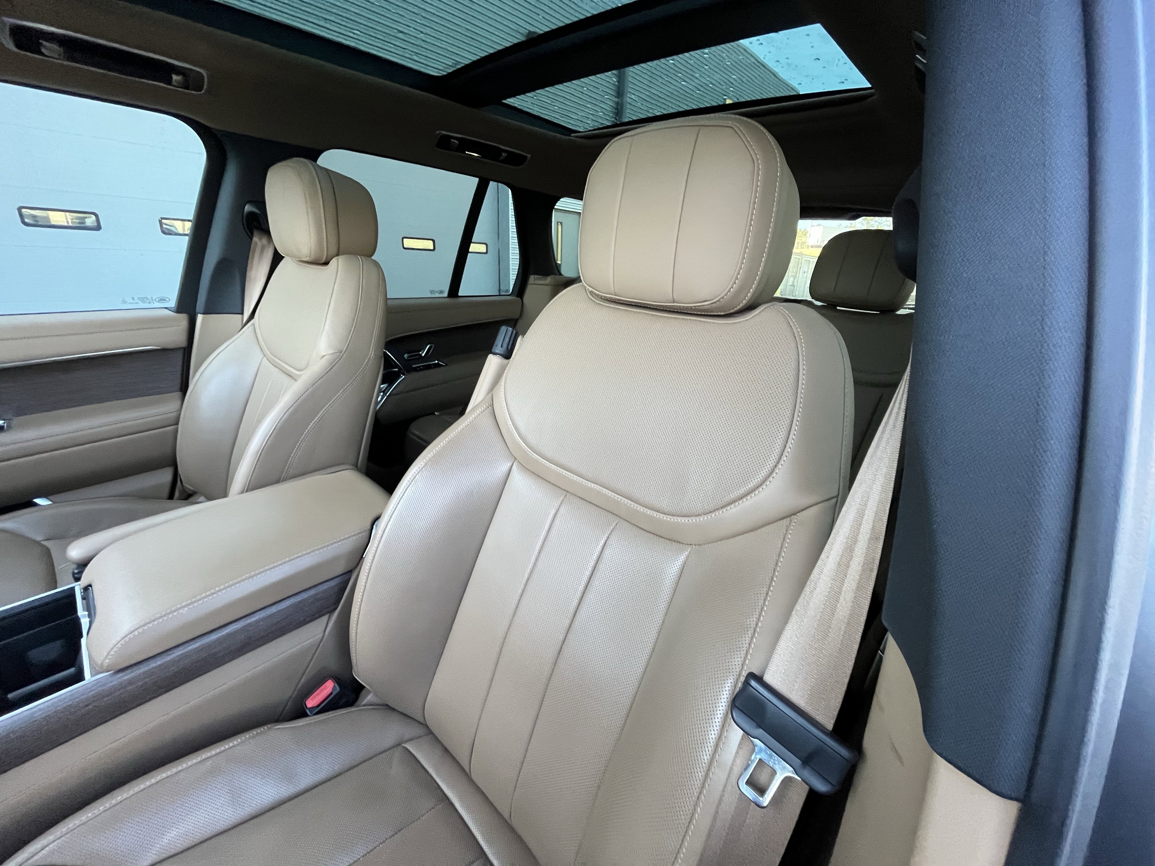 Certified 2023 Land Rover Range Rover SE image 15