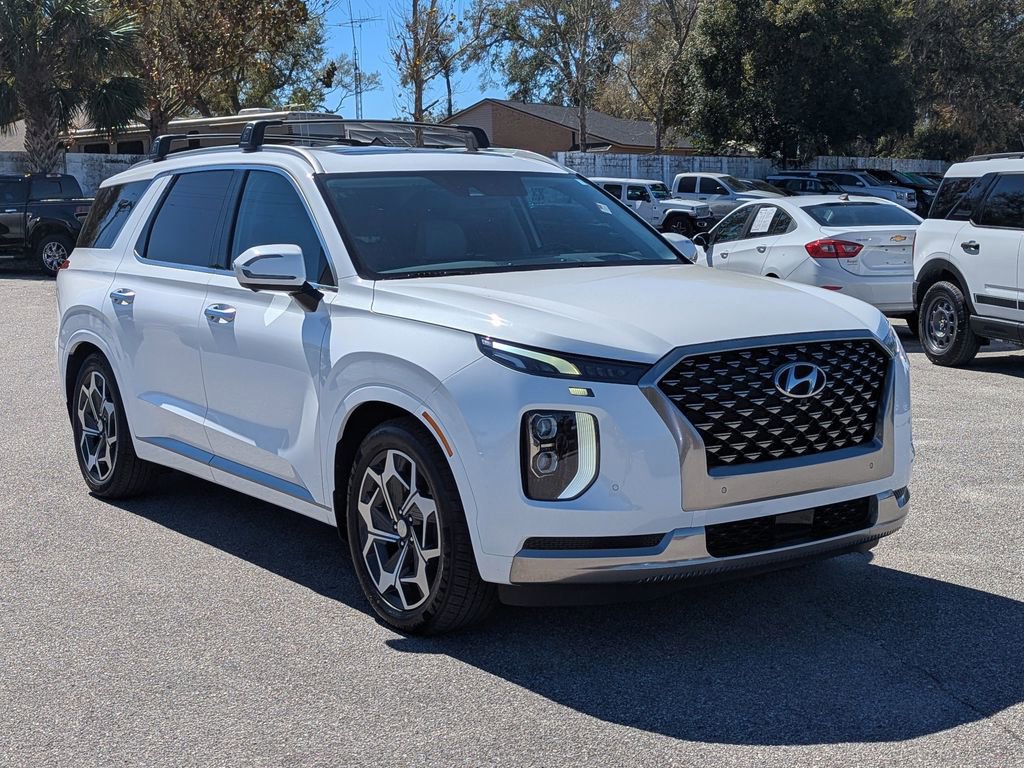 Used 2022 Hyundai Palisade Calligraphy w/ Winter Package image 2