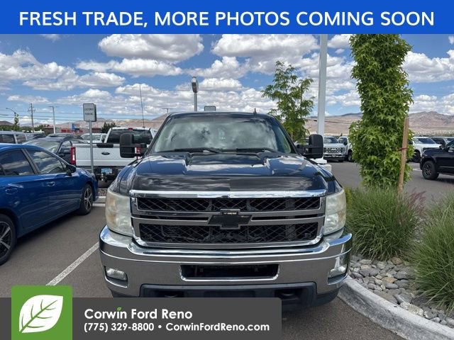 Used 2011 Chevrolet Silverado 2500 LTZ w/ LTZ Plus Package AWD/4WD image 2