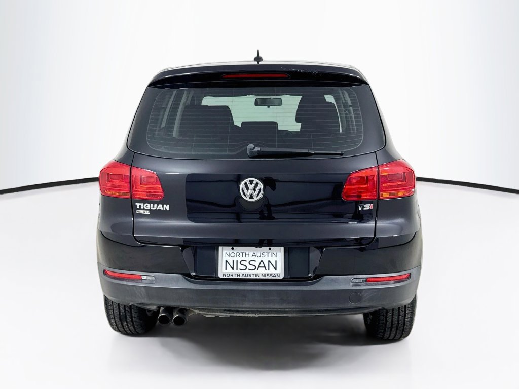 Used 2017 Volkswagen Tiguan S FWD image 6