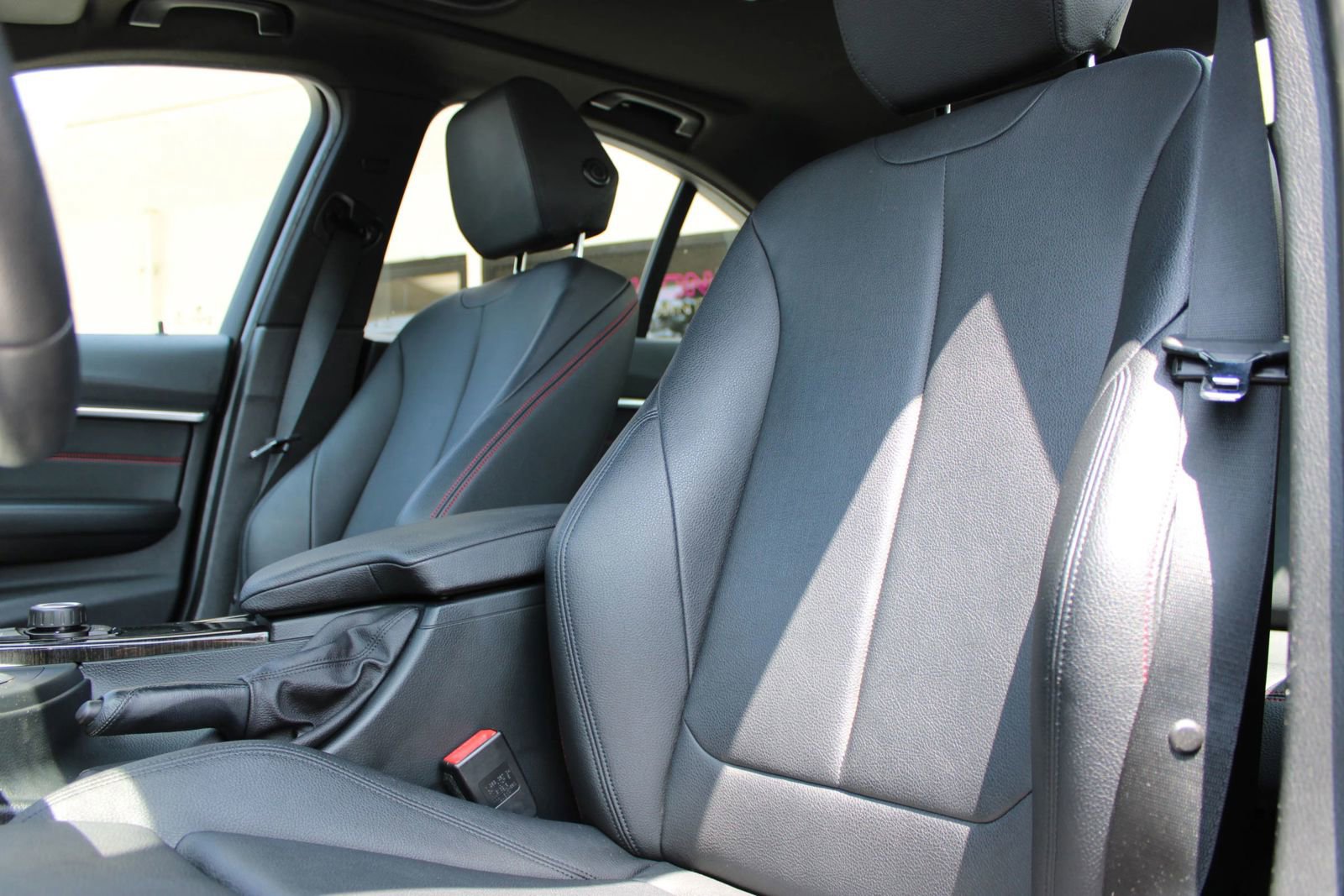 Used 2017 BMW 330i Sedan RWD image 8