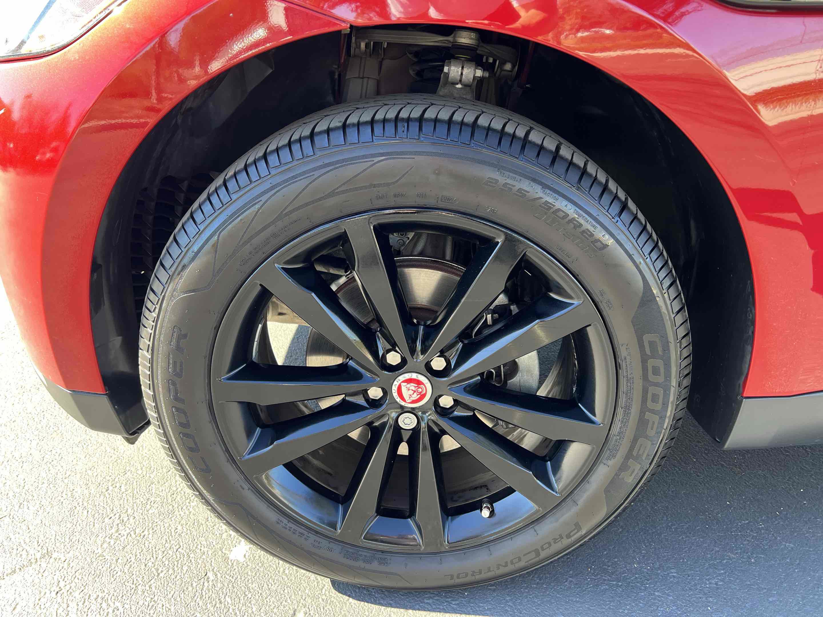 Used 2019 Jaguar F-PACE Prestige image 91