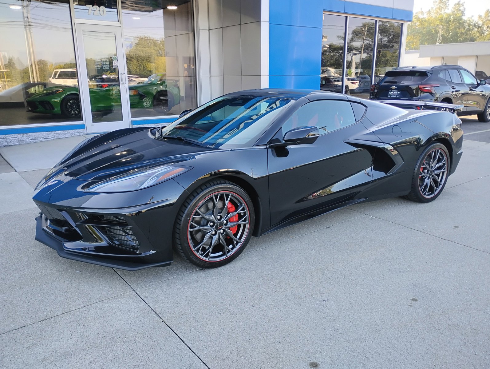 Used 2025 Chevrolet Corvette Stingray Premium Cpe w/ Z51 Performance Package image 16