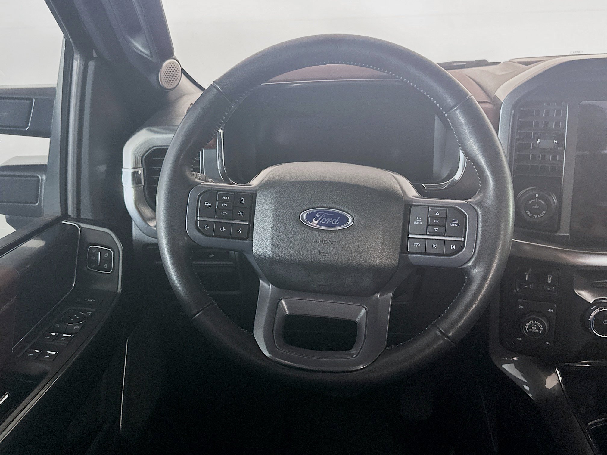 Used 2023 Ford F150 Lariat w/ Equipment Group 502A High AWD/4WD image 18